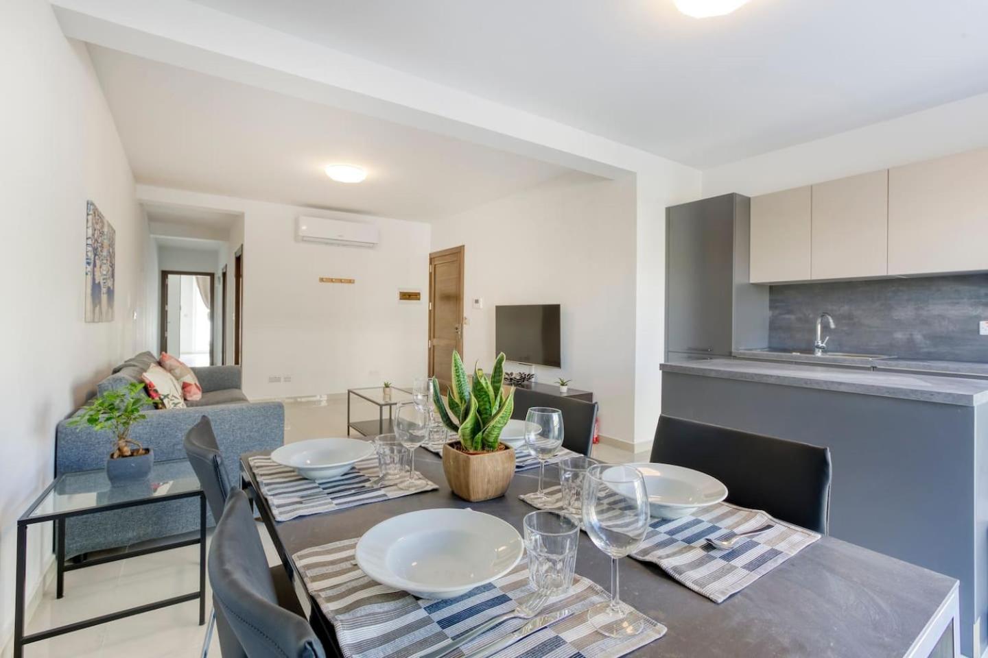 Beautiful Modern Central 2Br Apt Ta Xbiex Dış mekan fotoğraf